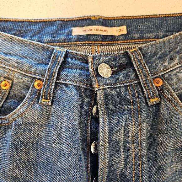 Levi's Women's Blue Wedgie Straight Fray Hem‎ Button Fly Jeans Size 27 - Picture 3 of 7